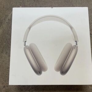 Apple AirPods Max with Smart Case STILL SEALED White - Brand New